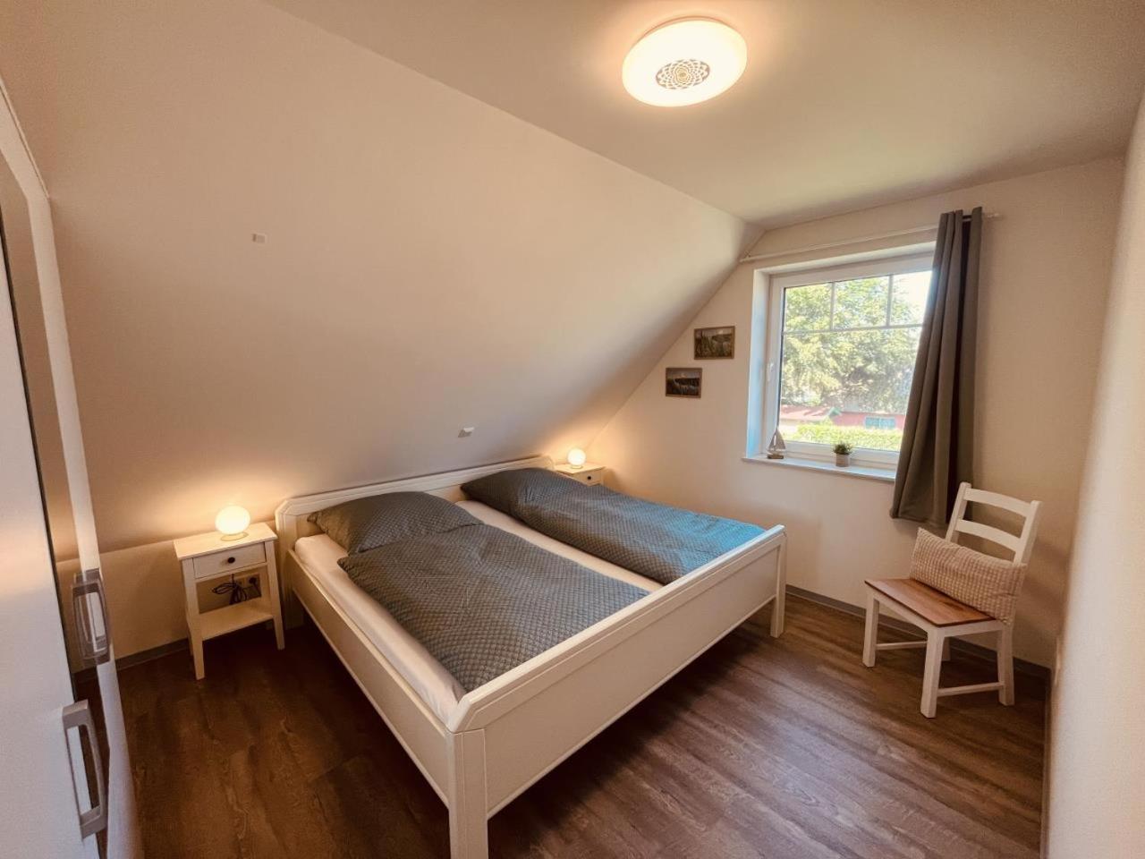 Holmblick - Boddenblick, Balkon, 2 Schlafzimmer, 4 Personen บอร์น ภายนอก รูปภาพ