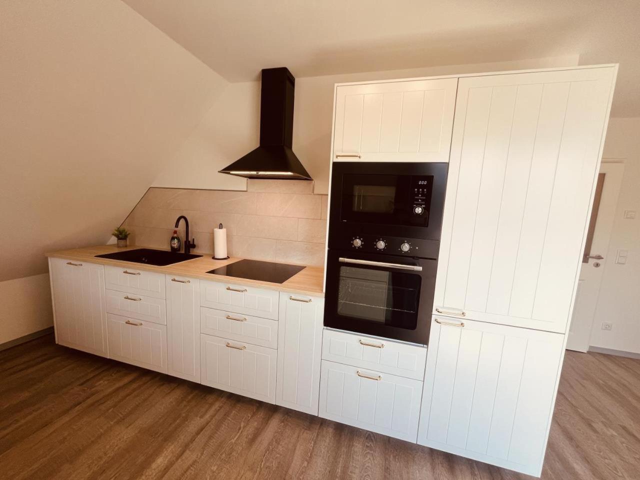 Holmblick - Boddenblick, Balkon, 2 Schlafzimmer, 4 Personen บอร์น ภายนอก รูปภาพ